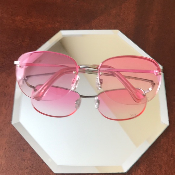 Other - 🌹 Fashion Statement Fun Glasses - Shades of Pink